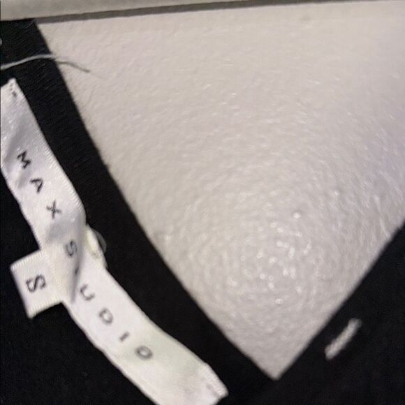 Max Studio Knit Sleeveless Tank Top - Picture 2 of 8